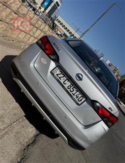 نیسان ڤێرسا